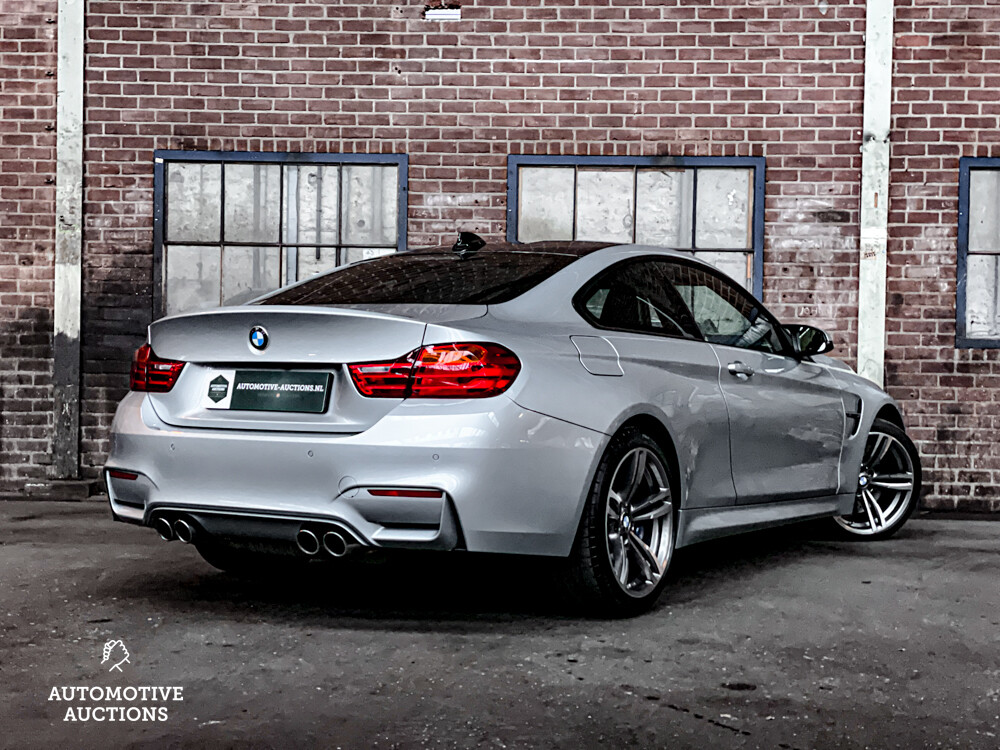 BMW M4 Coupé M-Performance Carbon 3.0 431pk 2014 -Orig. NL-, 6-ZFK-07