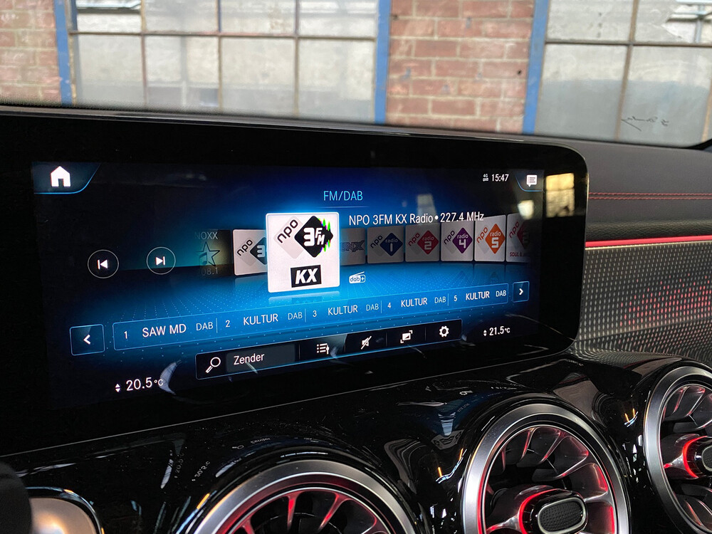 Mercedes-Benz EQB300 4Matic AMG-line 2022 -Garantie-