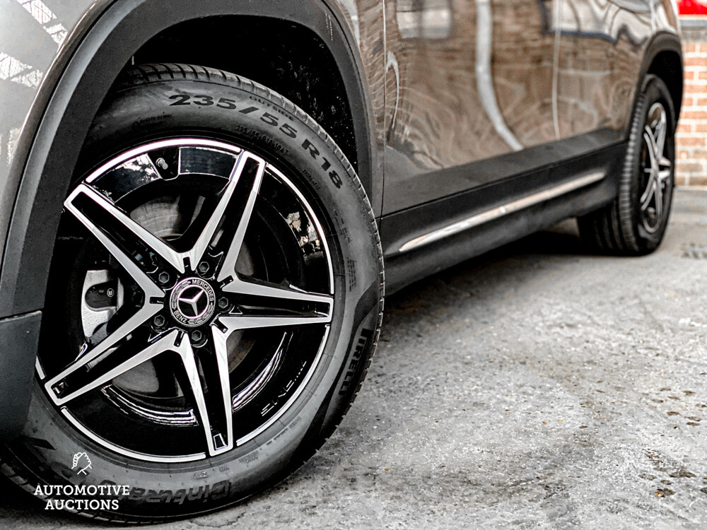 Mercedes-Benz EQB300 4Matic AMG-line 2022 -Garantie-