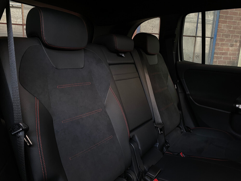 Mercedes-Benz EQB300 4Matic AMG-line 2022 -Garantie-