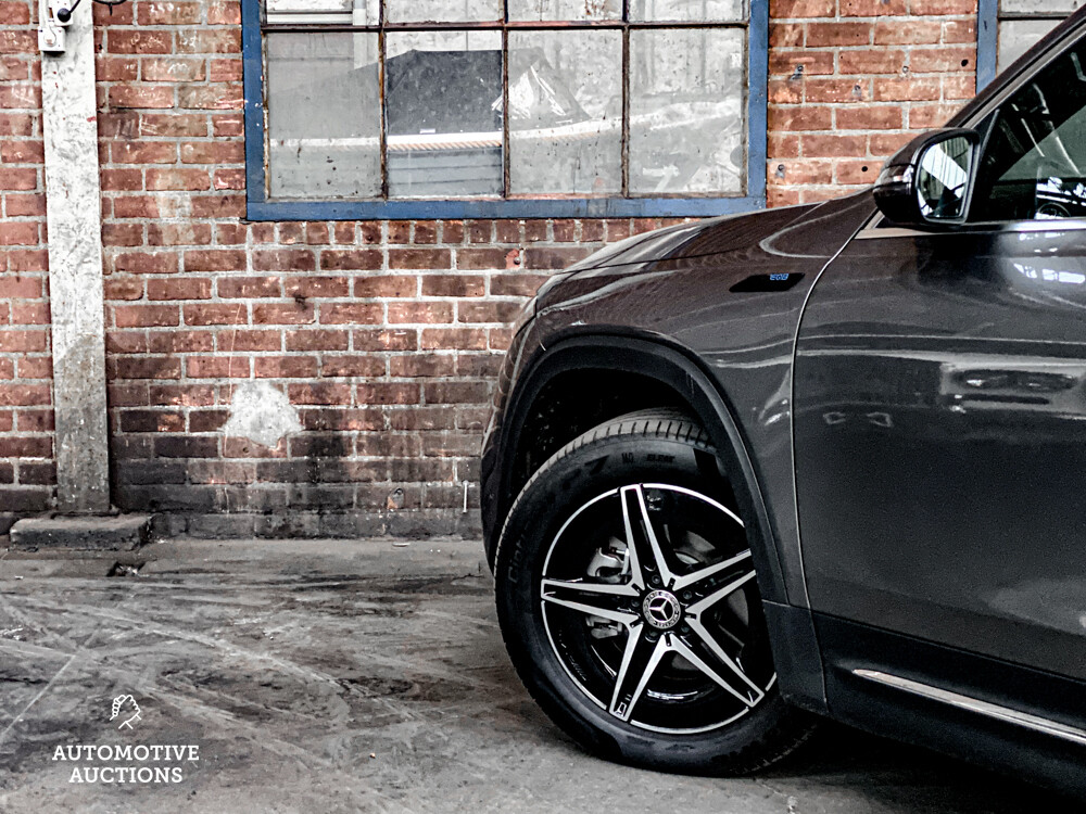 Mercedes-Benz EQB300 4Matic AMG-line 2022 -Garantie-