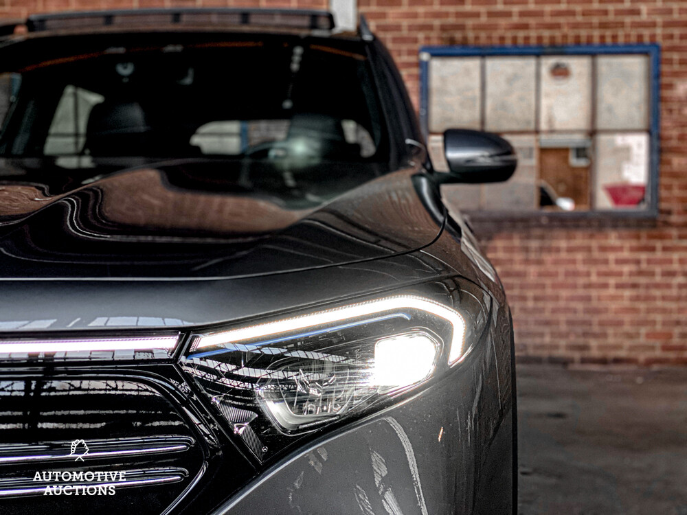 Mercedes-Benz EQB300 4Matic AMG-line 2022 -Garantie-