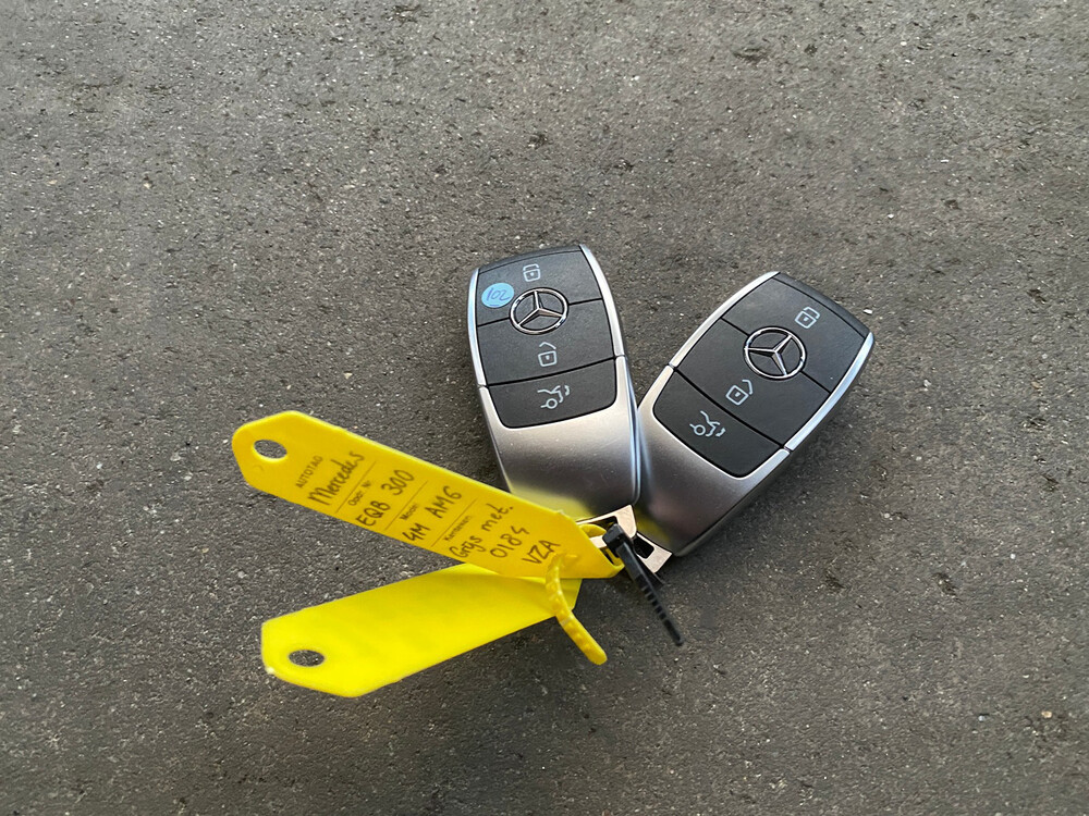 Mercedes-Benz EQB300 4Matic AMG-line 2022 -Garantie-