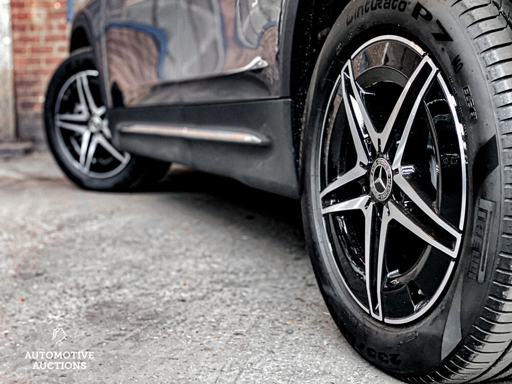 Mercedes-Benz EQB300 4Matic AMG-line 2022 -Garantie-