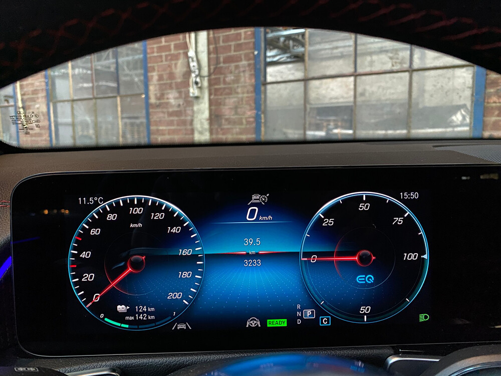 Mercedes-Benz EQB300 4Matic AMG-line 2022 -Garantie-