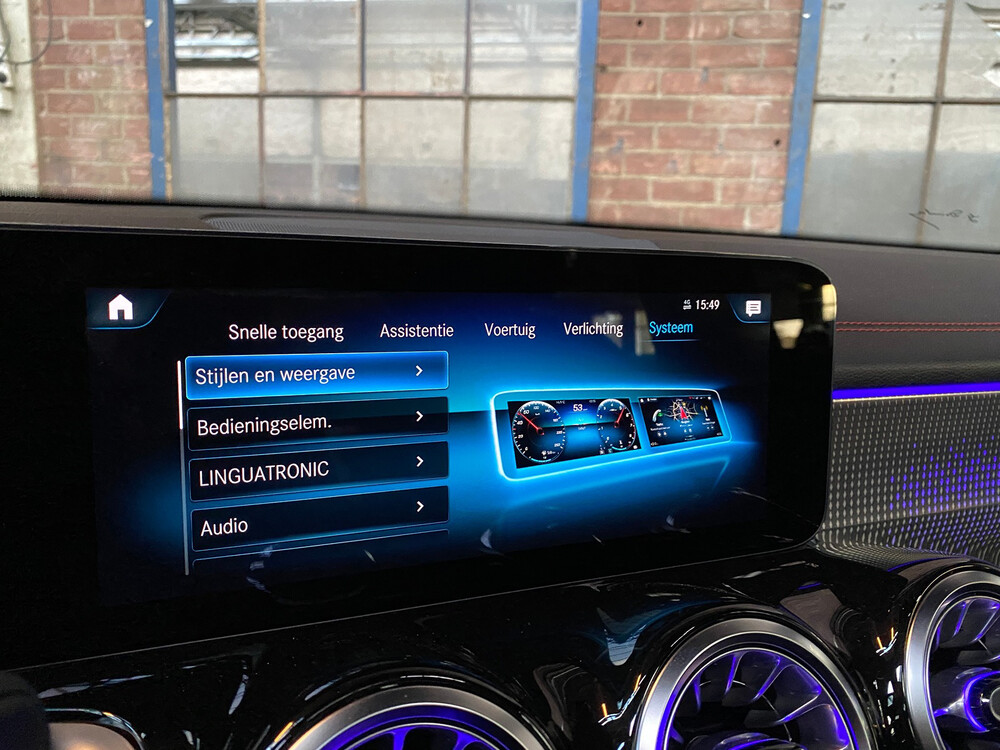 Mercedes-Benz EQB300 4Matic AMG-line 2022 -Garantie-