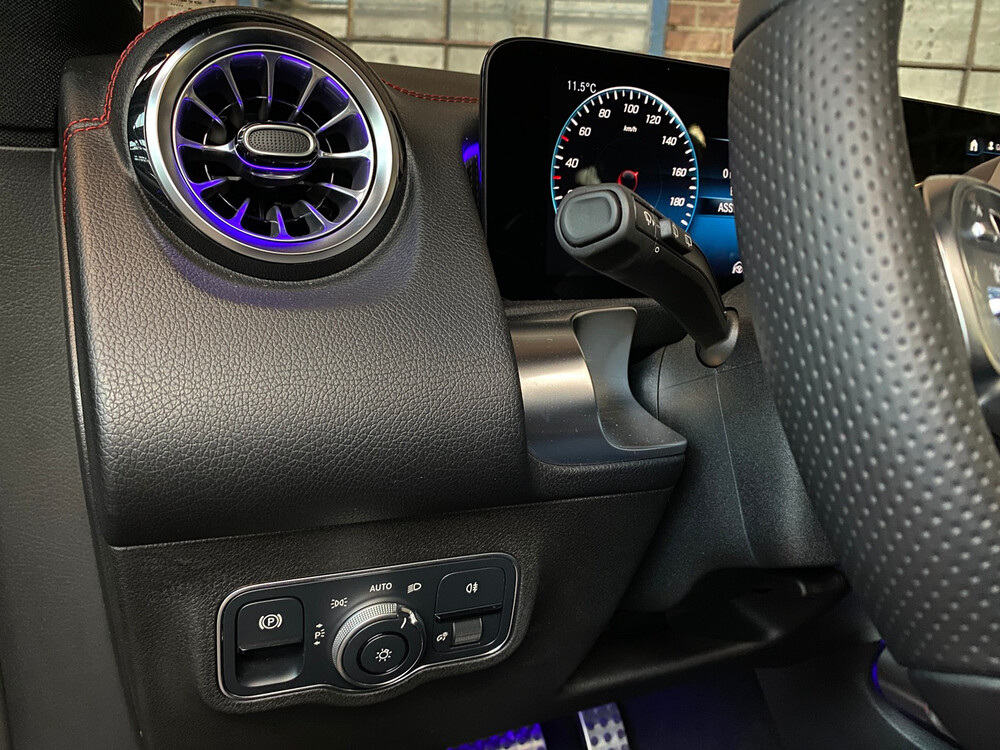 Mercedes-Benz EQB300 4Matic AMG-line 2022 -Garantie-