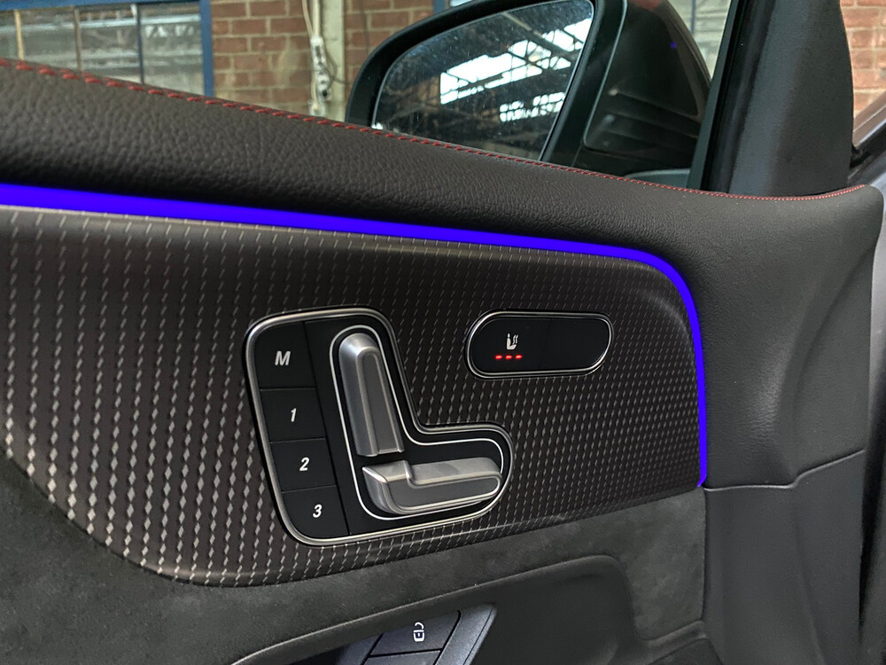 Mercedes-Benz EQB300 4Matic AMG-line 2022 -Garantie-