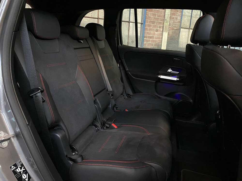 Mercedes-Benz EQB300 4Matic AMG-line 2022 -Garantie-