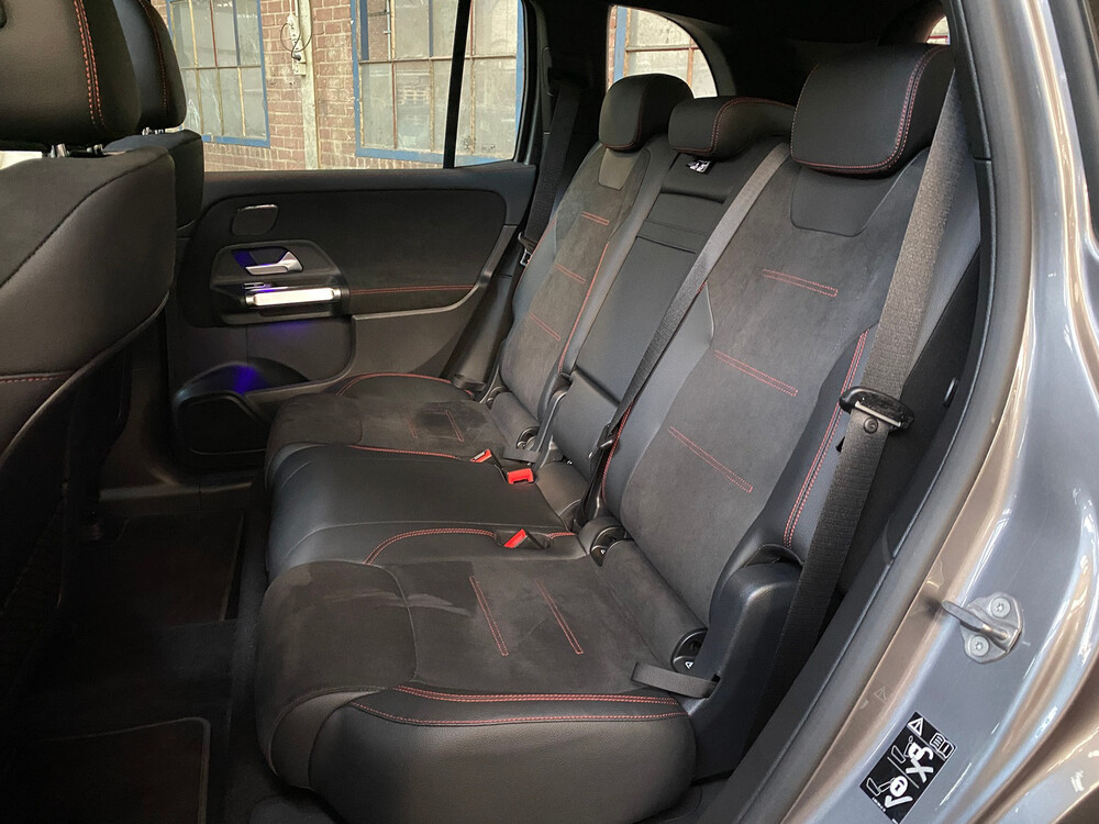 Mercedes-Benz EQB300 4Matic AMG-line 2022 -Garantie-