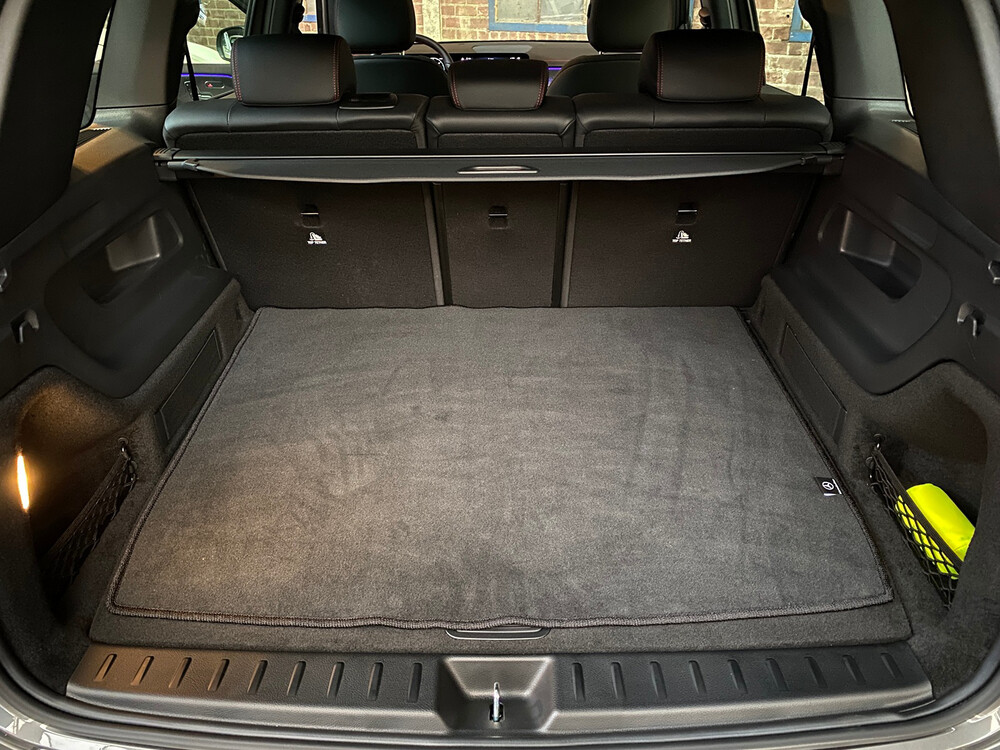 Mercedes-Benz EQB300 4Matic AMG-line 2022 -Garantie-