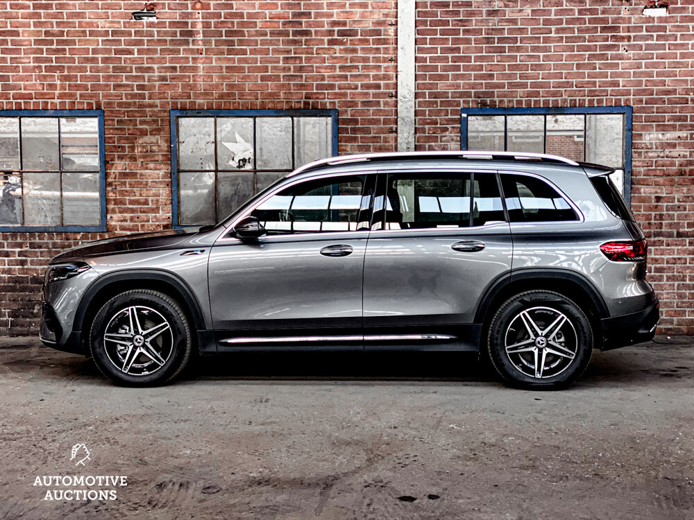 Mercedes-Benz EQB300 4Matic AMG-line 2022 -Garantie-