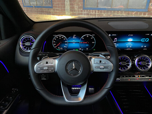 Mercedes-Benz EQB300 4Matic AMG-line 2022 -Garantie-