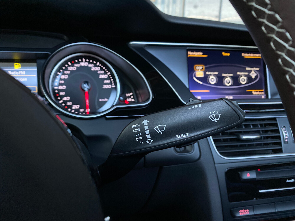 Audi RS5 4.2 V8 FSI Quattro FACELIFT Cabriolet 450pk 2013, 2-TVB-31