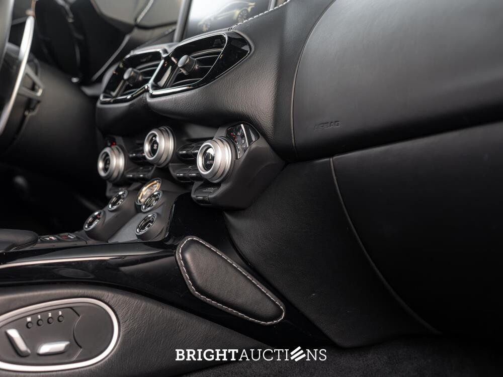 Aston Martin Vantage 4.0 V8 510pk 2021, X-777-DL