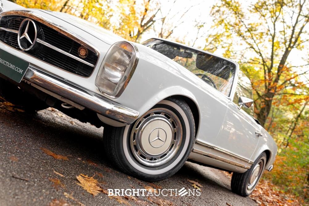 Mercedes-Benz 280 SL Pagode – Handgeschakeld – EU-uitvoering – 2.8 liter zes-in-lijn. 