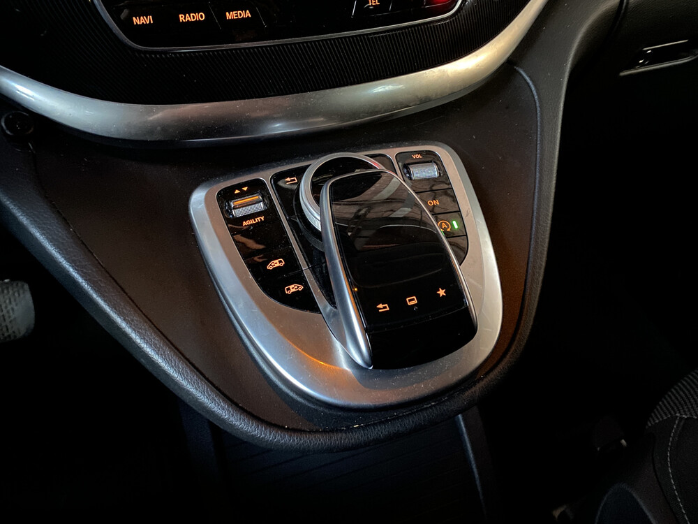 Mercedes-Benz V250 BlueTEC Long DC V-Klasse 190PS 2015, V-678-GH