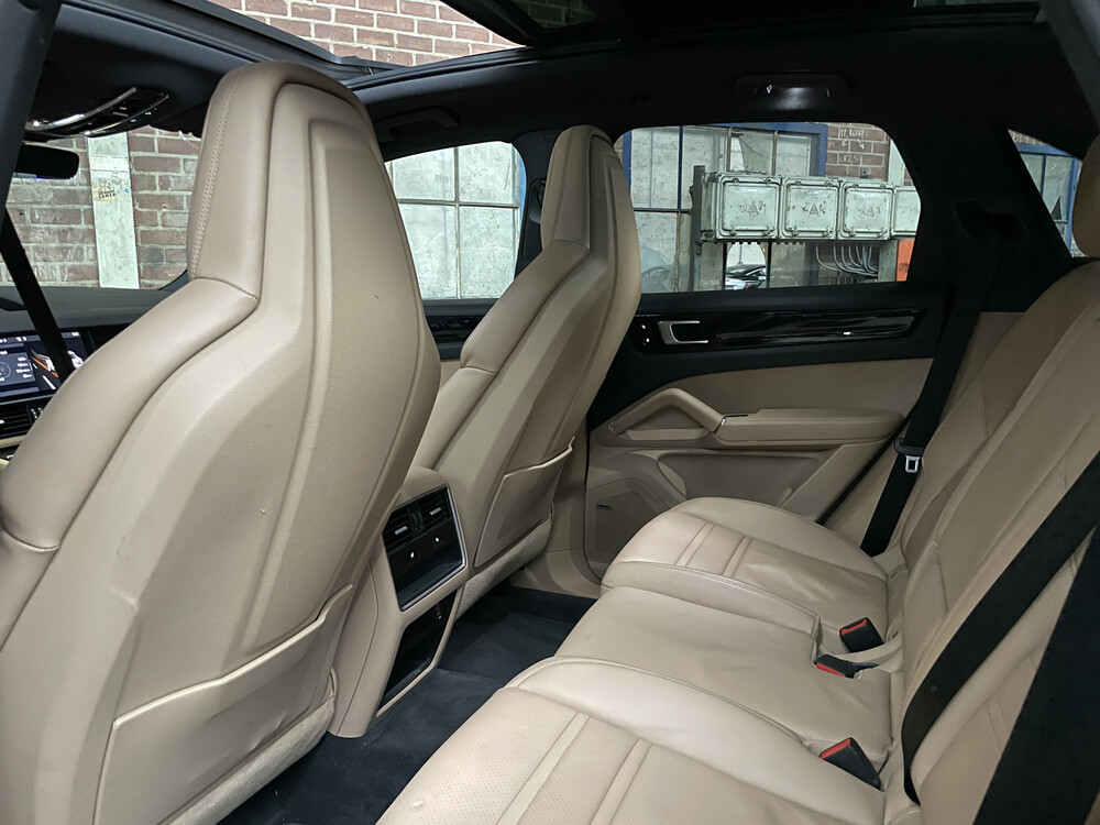 Porsche Cayenne 3.0 V6 340PS 2018 NEUMODELL -Orig. NL-, ST-296-D