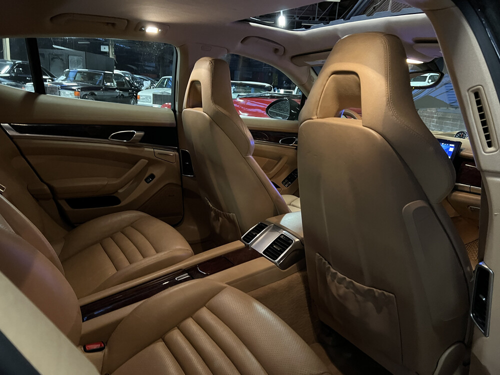 Porsche Panamera 4S 4.8 V8 400PS 2010, R104-RX