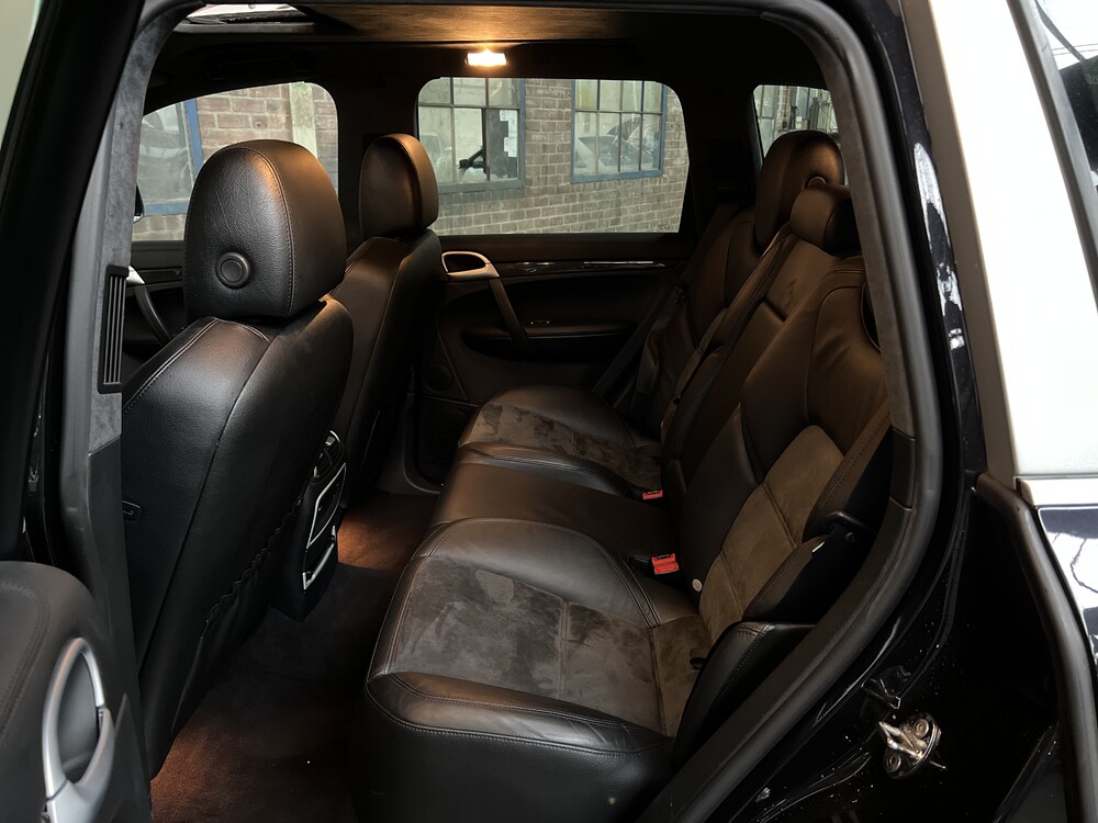 Porsche Cayenne Turbo S 4.8 V8 550pk 2008