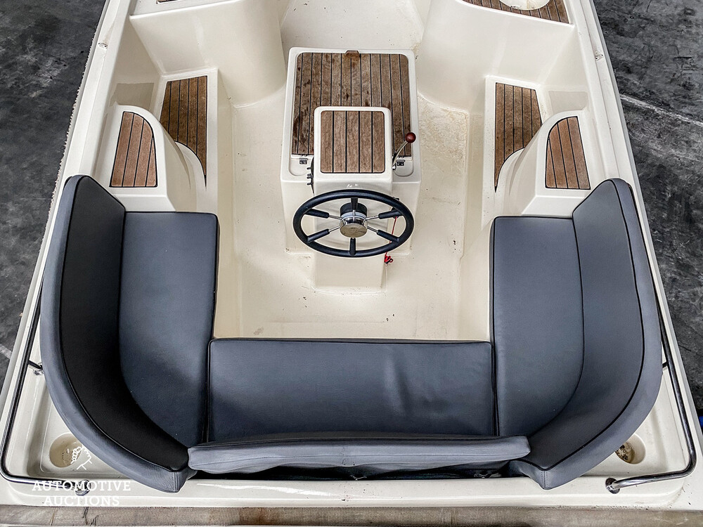 Julia 710 Classic 2011 Sloop