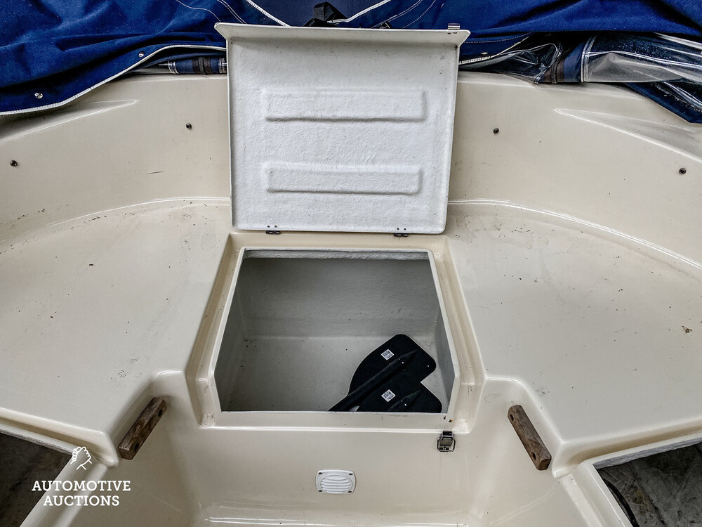 Julia 710 Classic 2011 Sloop