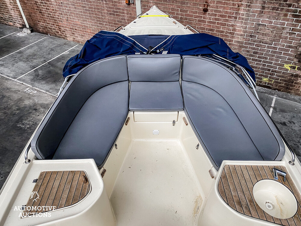 Julia 710 Classic 2011 Sloop