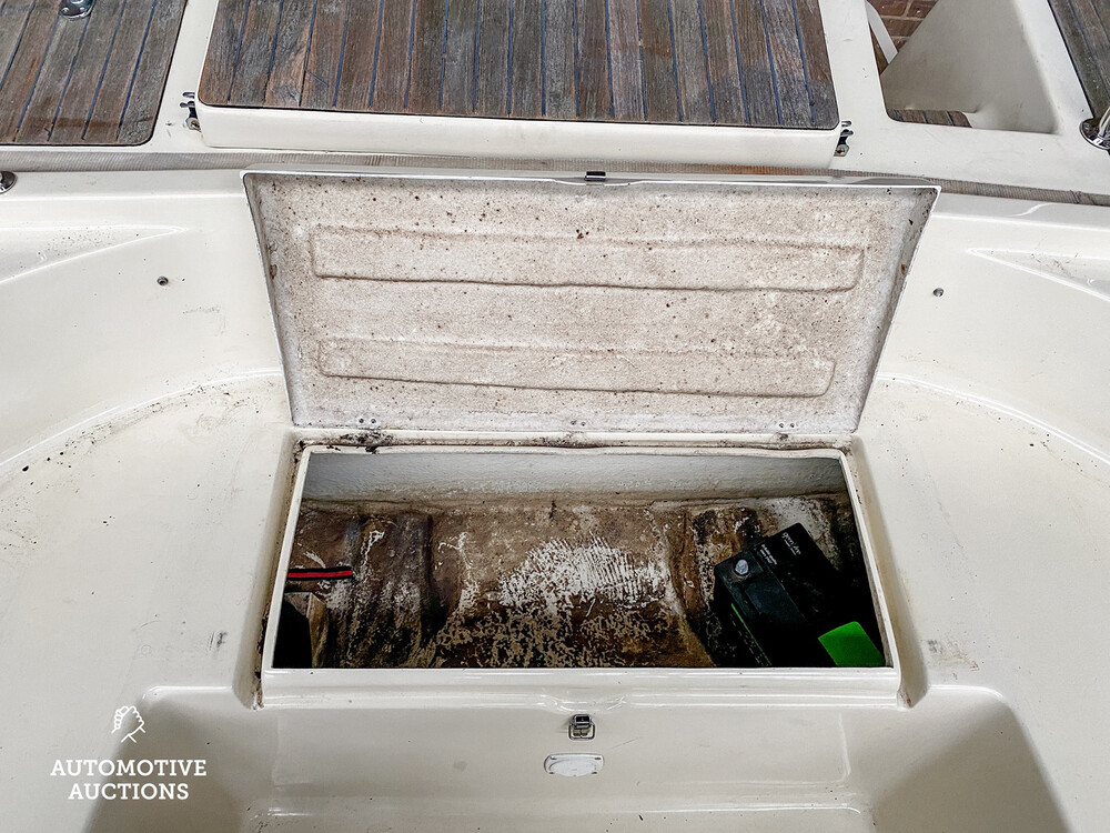 Julia 710 Classic 2011 Sloop