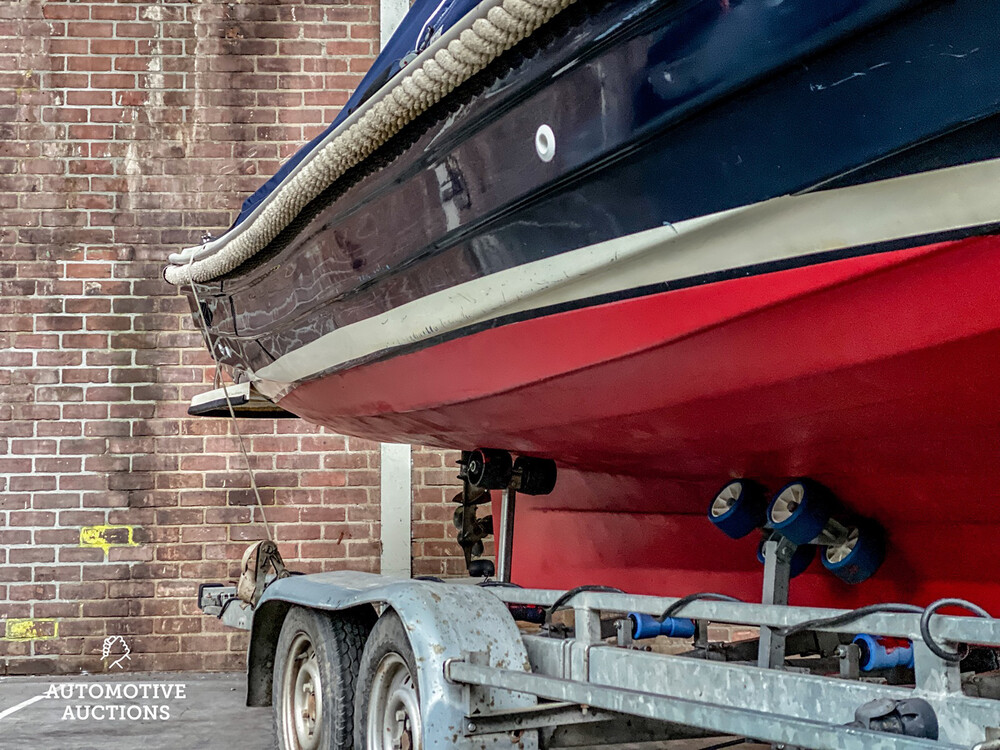 Julia 710 Classic 2011 Sloop