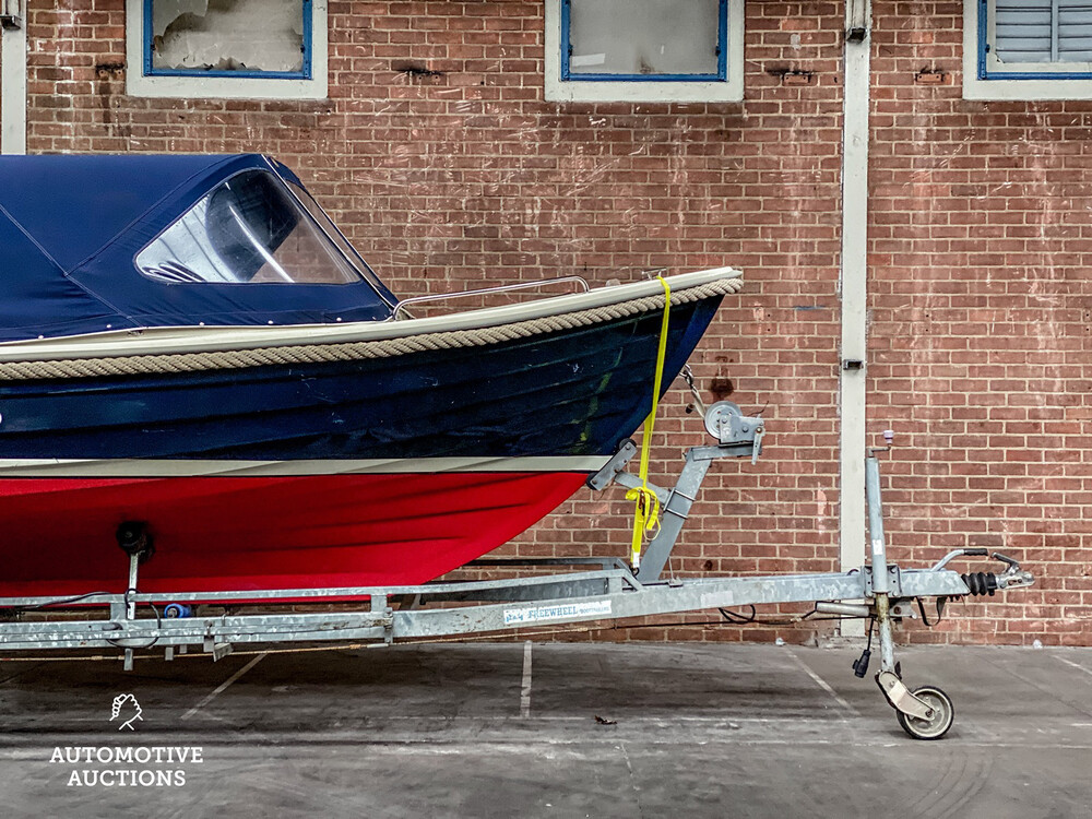 Julia 710 Classic 2011 Sloop