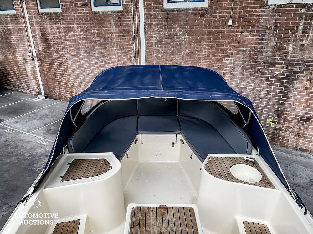 Julia 710 Classic 2011 Sloop