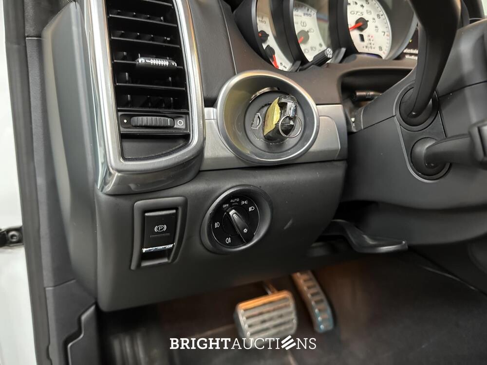 Porsche Cayenne GTS 4.8 V8 420pk 2013