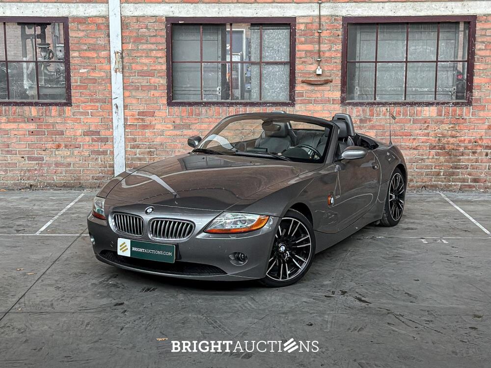 BMW Z4 Roadster 3.0i S 231pk 2004 (Hardtop + Softtop) Origineel-NL, 36-NV-HZ Youngtimer
