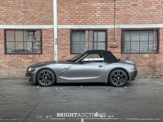 BMW Z4 Roadster 3.0i S 231pk 2004 (Hardtop + Softtop) Origineel-NL, 36-NV-HZ Youngtimer
