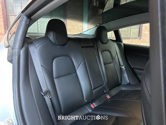 Tesla Model 3 Standard RWD Plus 60 kWh 238pk 2020 (Origineel-NL + 1e eigenaar, K-953-BT