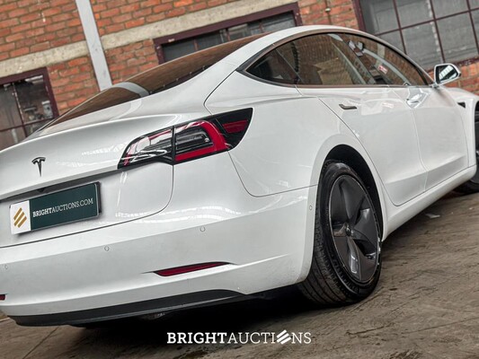 Tesla Model 3 Standard RWD Plus 60 kWh 238pk 2020 (Origineel-NL + 1e eigenaar, K-953-BT