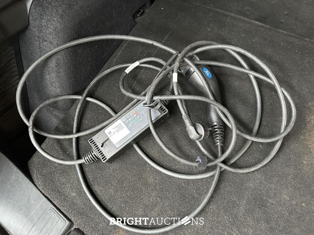 Ford Kuga 2.5 PHEV Titanium X 152pk 2021 (Origineel-NL + 1e eigenaar), L-036-HP