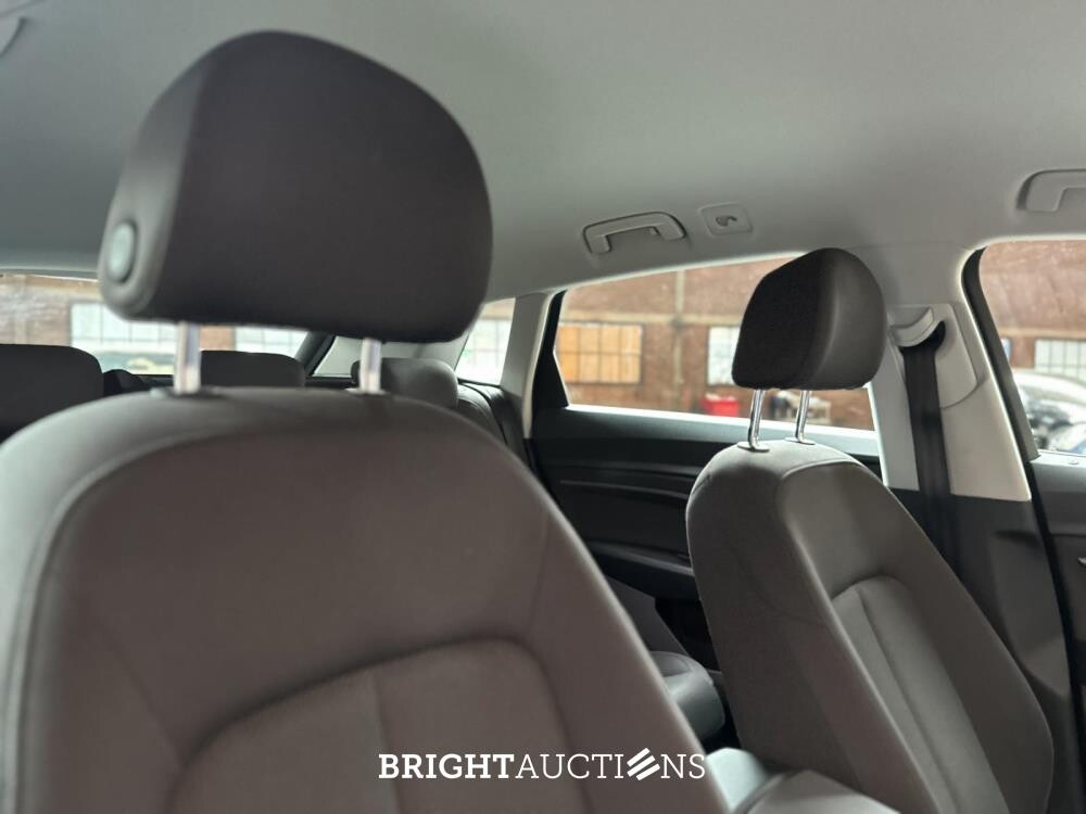 Audi E-tron 50 quattro Business edition 71 kWh 313pk 2020 (Origineel-NL+ 1e eigenaar), J-695-PX