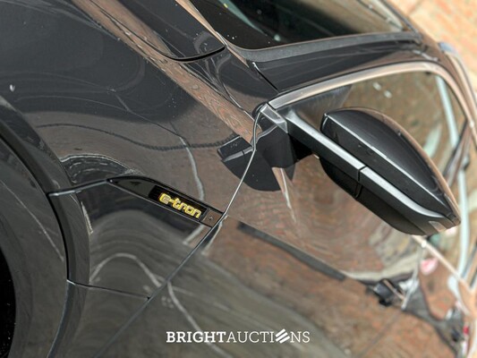 Audi E-tron 50 quattro Business edition 71 kWh 313pk 2020 (Origineel-NL+ 1e eigenaar), J-695-PX