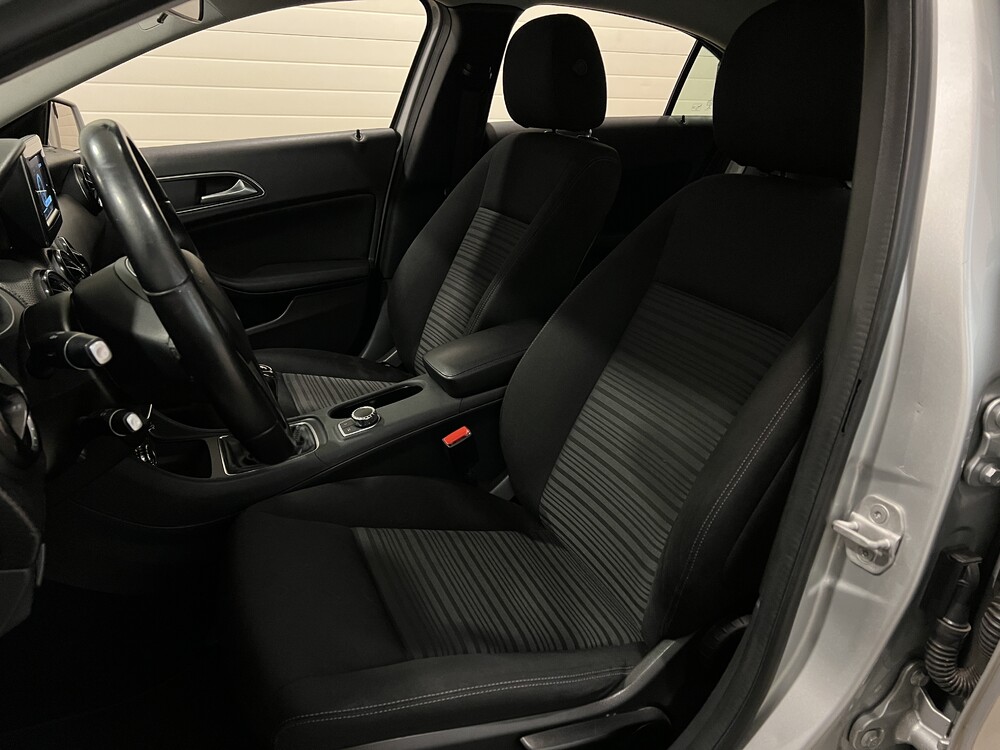 Mercedes-Benz A180 Edition 122PS 2013 -Org. NL-A-Klasse, 4-SGJ-16.