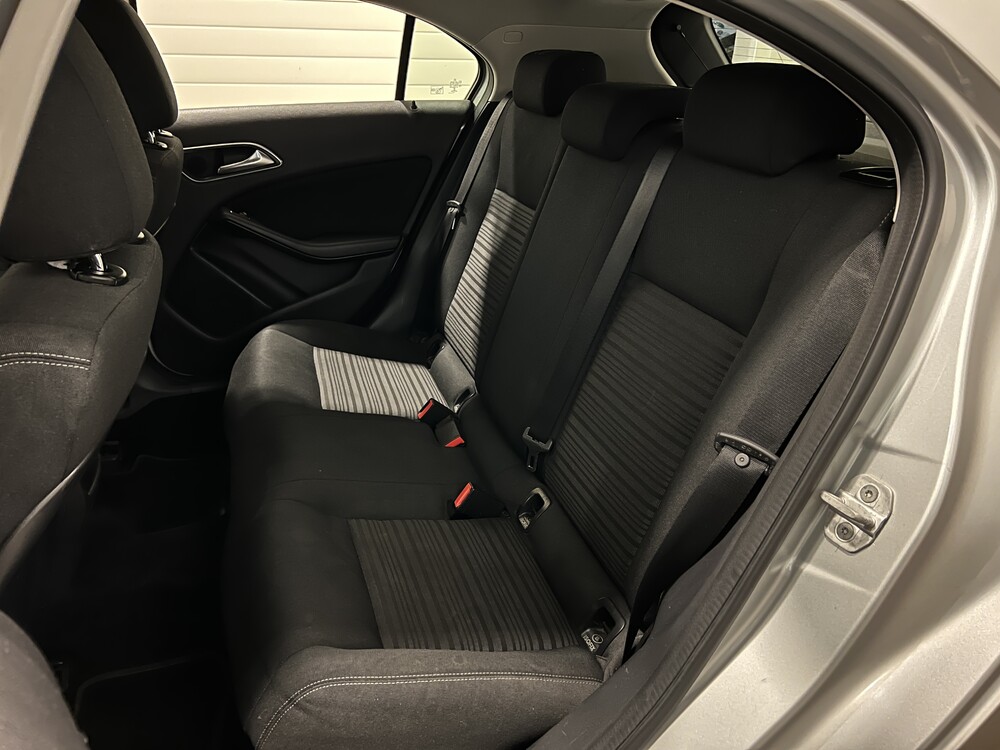 Mercedes-Benz A180 Edition 122PS 2013 -Org. NL-A-Klasse, 4-SGJ-16.