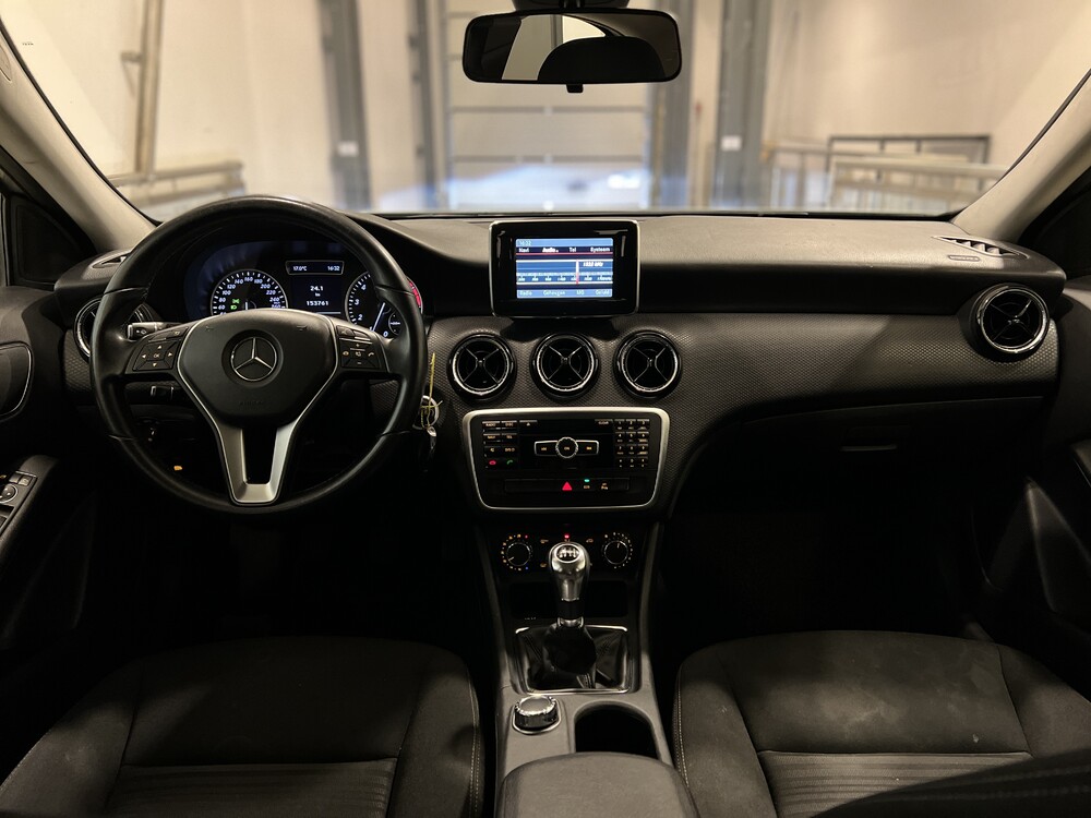 Mercedes-Benz A180 Edition 122PS 2013 -Org. NL-A-Klasse, 4-SGJ-16.