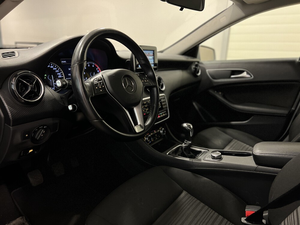 Mercedes-Benz A180 Edition 122PS 2013 -Org. NL-A-Klasse, 4-SGJ-16.