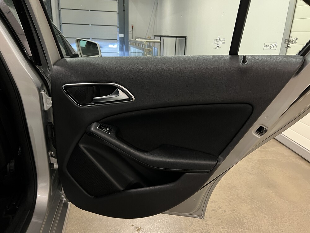 Mercedes-Benz A180 Edition 122PS 2013 -Org. NL-A-Klasse, 4-SGJ-16.