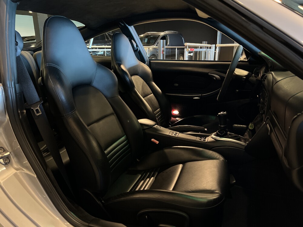 Porsche 911 3.6 Carrera 996 Coupé MK2 320 PS 2002 GT3 -MANUAL-ORG-NL, 67-JB-GK.