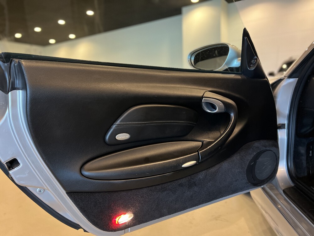 Porsche 911 3.6 Carrera 996 Coupé MK2 320 PS 2002 GT3 -MANUAL-ORG-NL, 67-JB-GK.