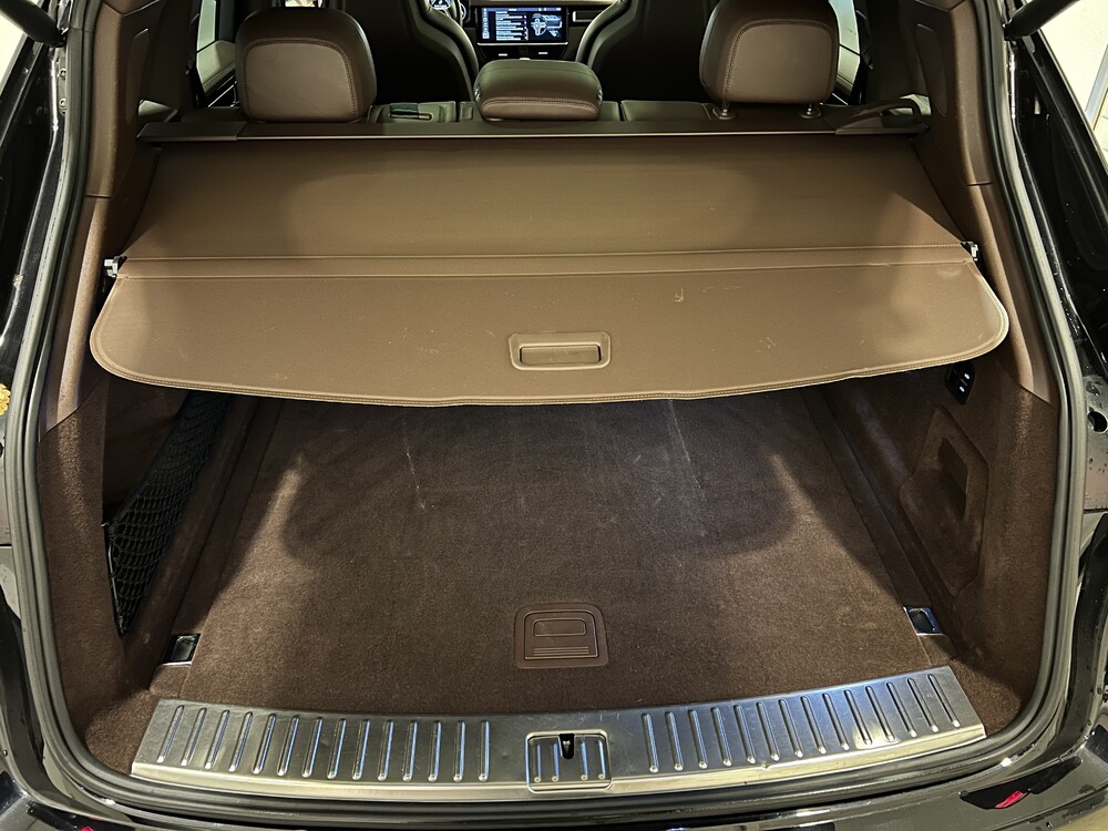 Porsche Cayenne E-Hybrid 3.0 V6 -NW MODEL- 462hp 2018 SportChrono -Org. NL-, TL-795-R.