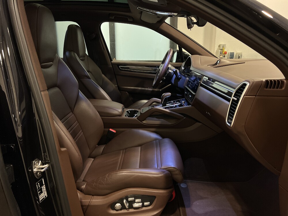 Porsche Cayenne E-Hybrid 3.0 V6 -NW MODEL- 462hp 2018 SportChrono -Org. NL-, TL-795-R.