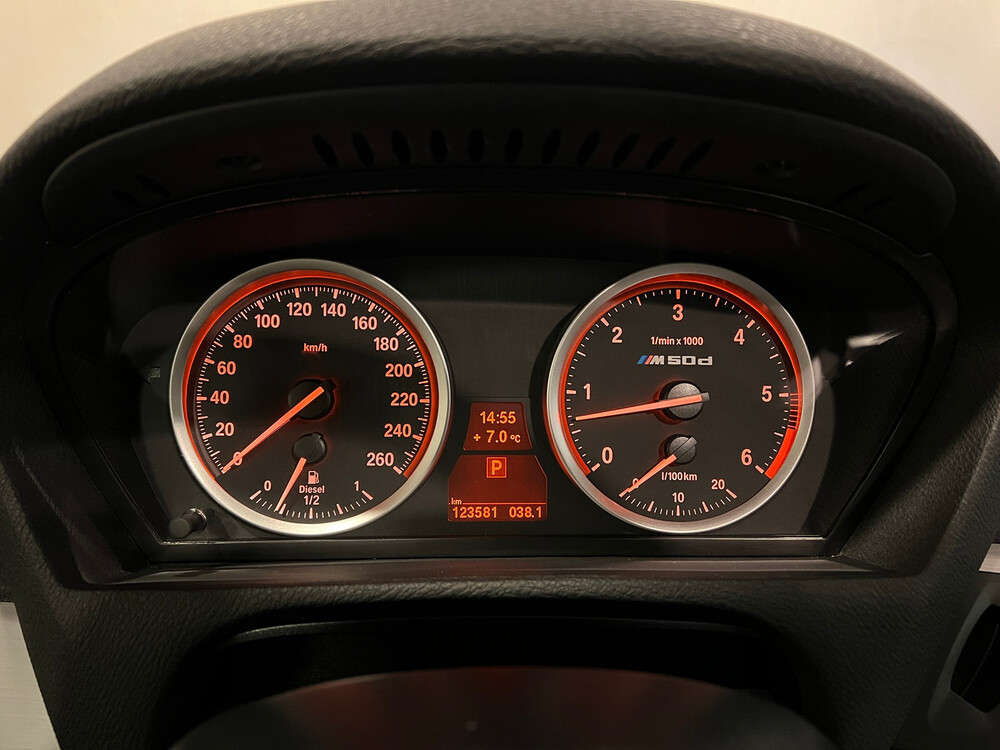 BMW X5 M50d 3.0 V6 381pk 2015 -Orig. NL-, 5-ZGF-72