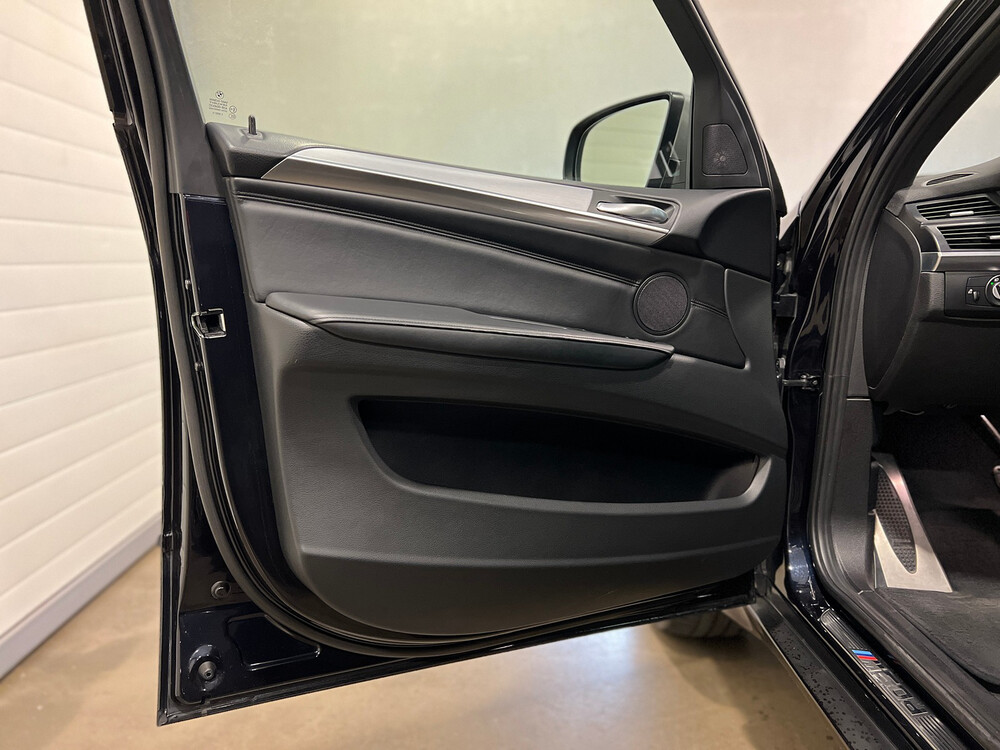 BMW X5 M50d 3.0 V6 381pk 2015 -Orig. NL-, 5-ZGF-72